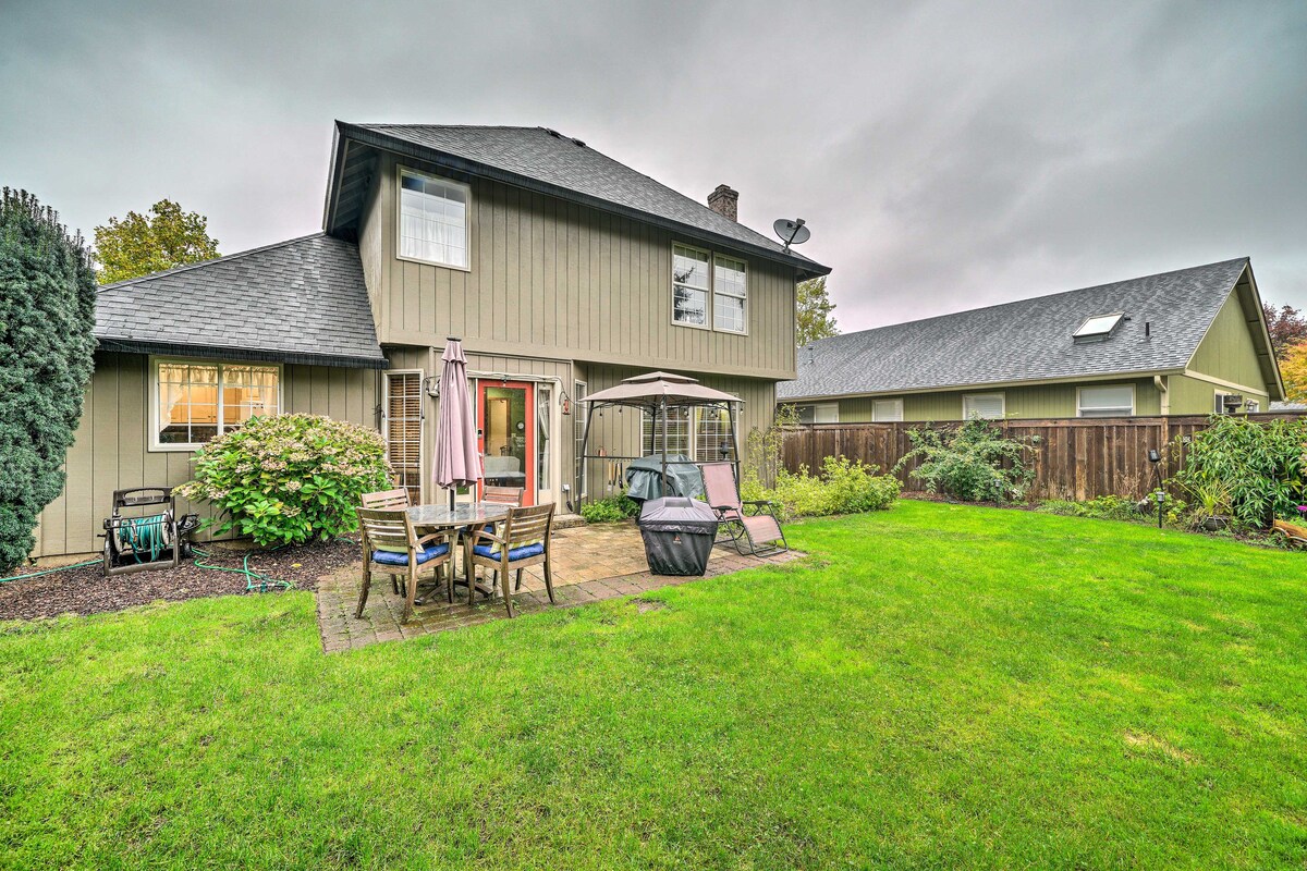 Charming Vancouver Home - Patio & Fire Pit!