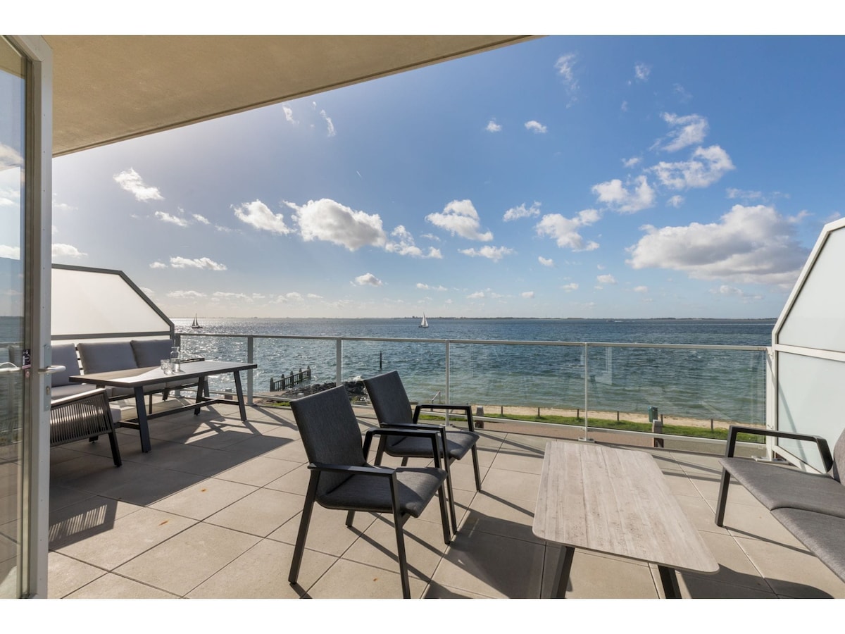 Apartment with Oosterschelde view