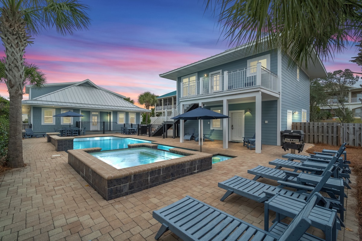 Large Pool With Game Room and Private Beach