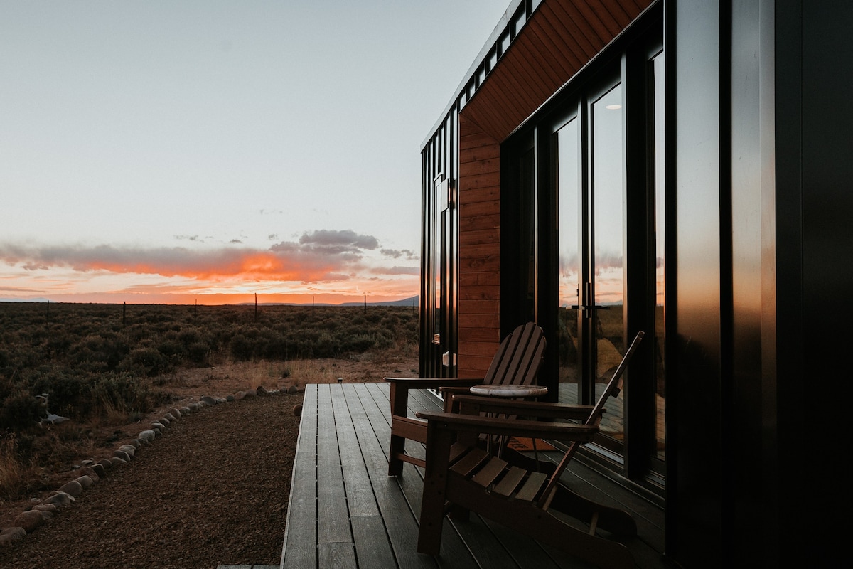 Taos Skybox "Horizons" High Desert Retreat