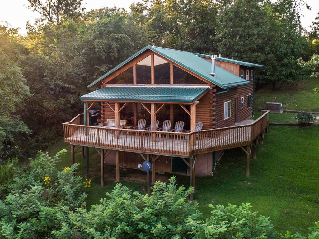 Compton Mountain Cabin w/ Big Mountain Views