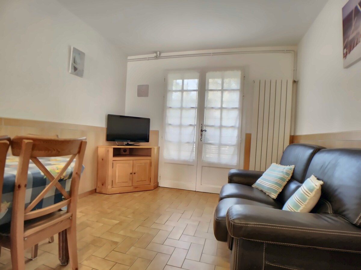 Apartment Saintes-Maries-de-la-Mer, 1 bedroom, 6 p