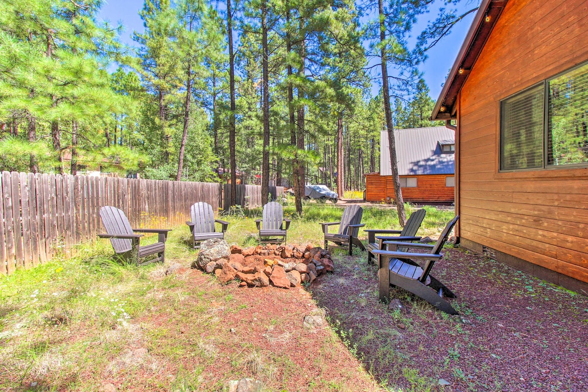 Beautiful Pinetop Gem w/ Fire Pit, Deck & Grill!