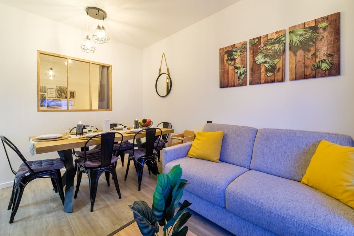 Lovely flat for 6 in the heart of Antibes