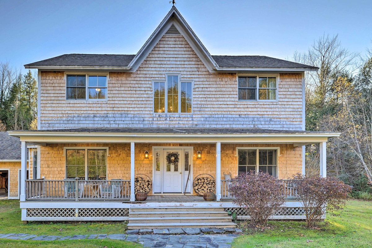 Private Home w/ Hot Tub Near Jay Peak Slopes