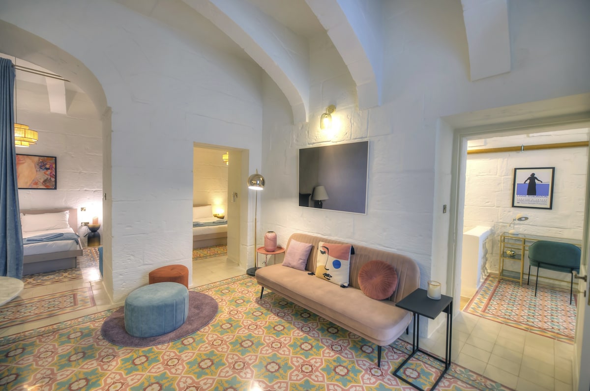 Modern & luxurious palazzino in Valletta Ddem1-2