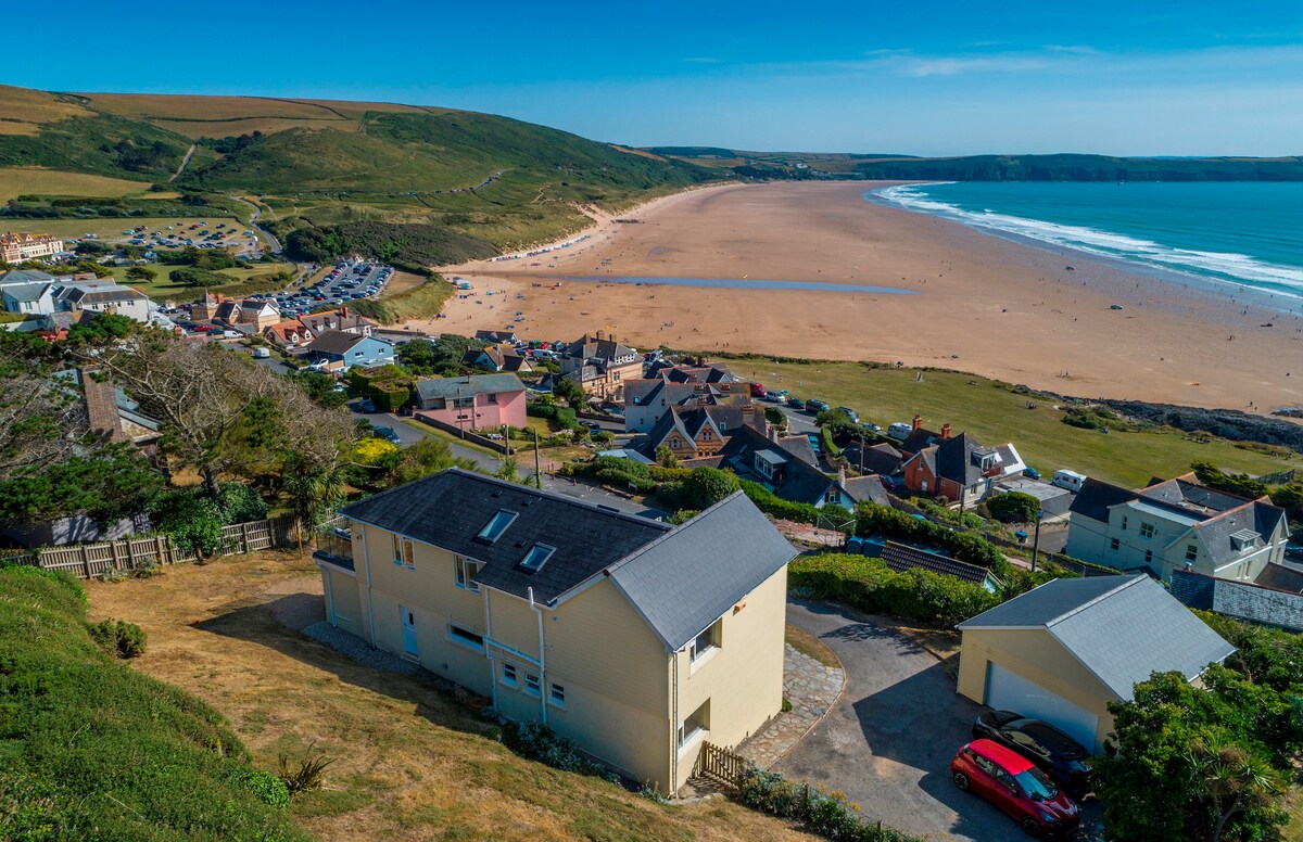 Superb Panoramic Sea Views Sleeps 10 Pet Friendly