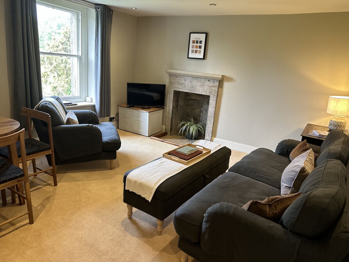 The Beeches - Chatsworth Apartment No 3 - Sleeps 2