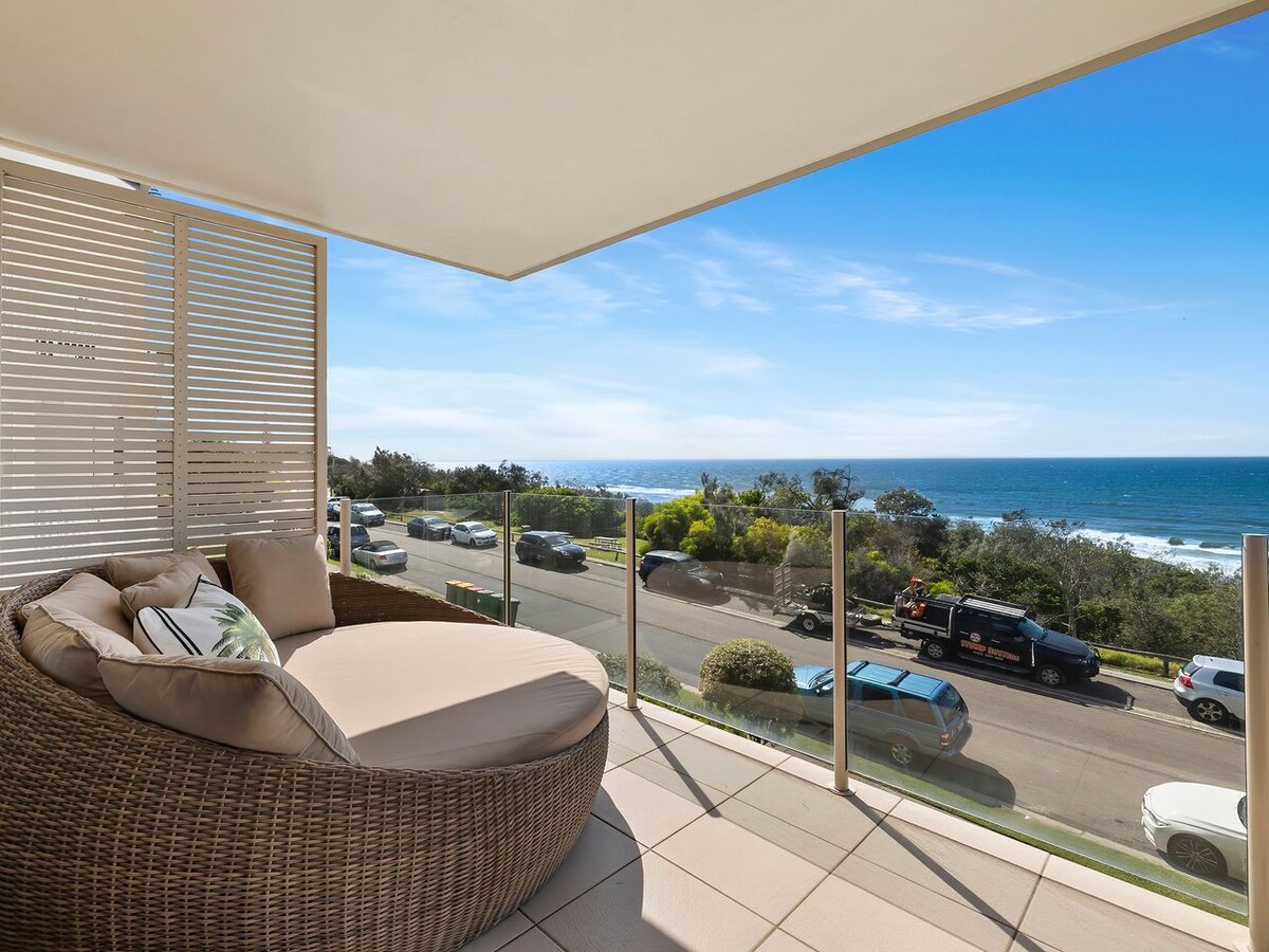 4/5 Tingira Cres Sunrise Beach