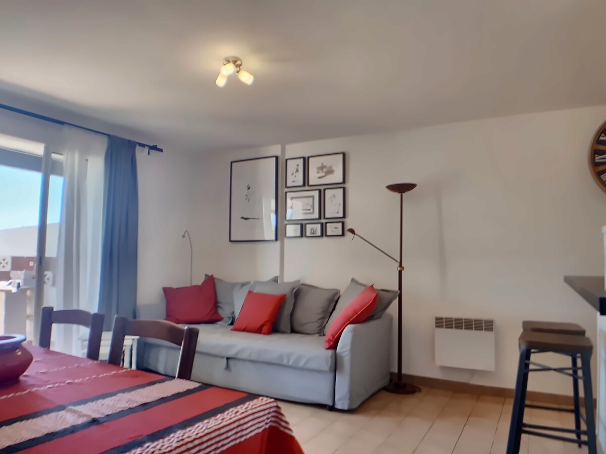 Apartment Saintes-Maries-de-la-Mer, 2 bedrooms, 6
