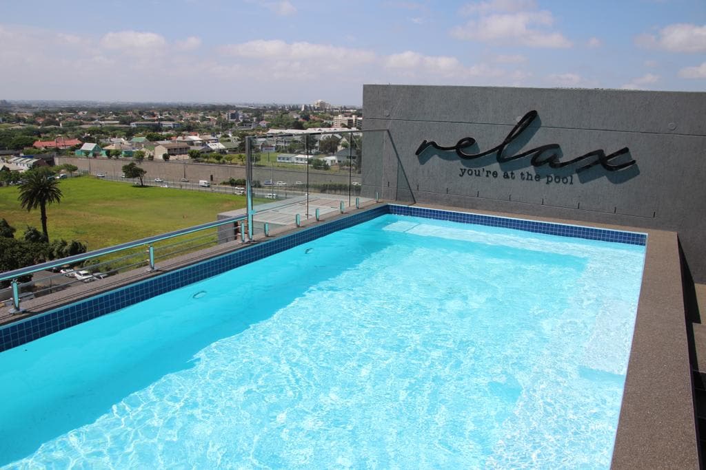 Winchester Central Rooftop Pool Patio & Gym