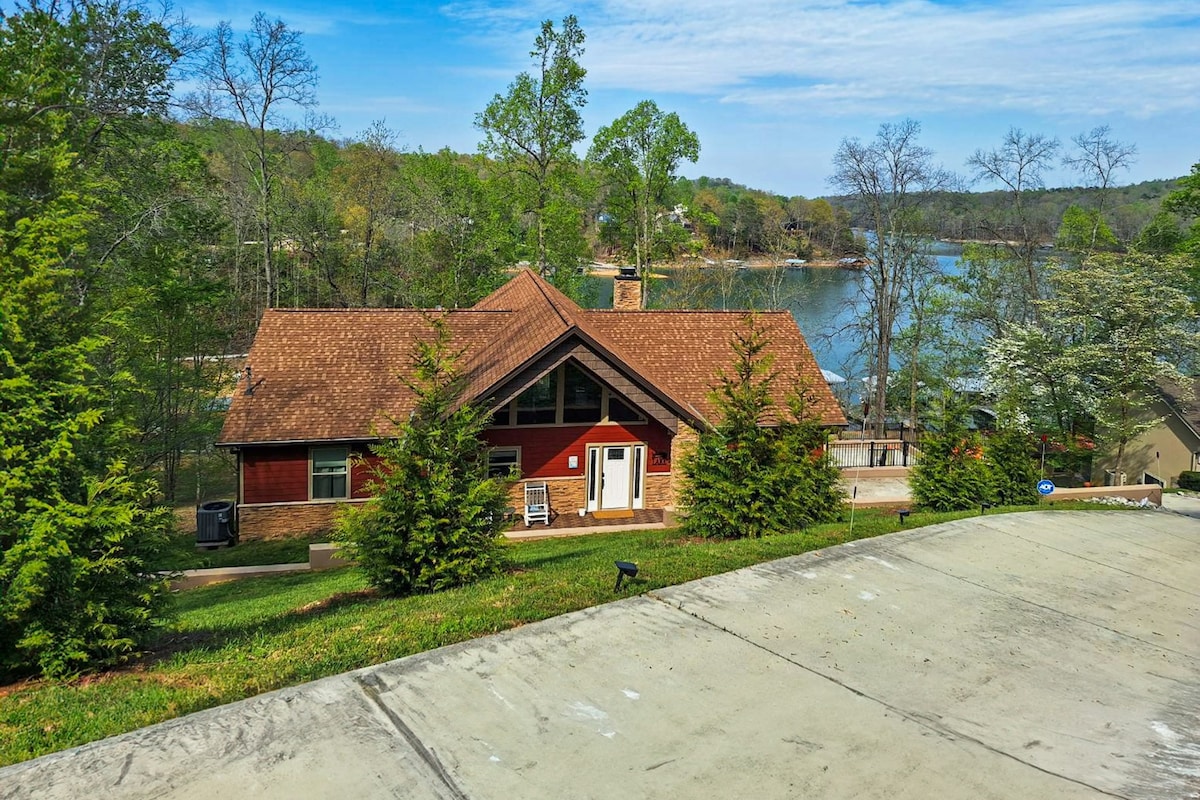 6BR Lakefront Norris Lake Dog Friendly | Dock