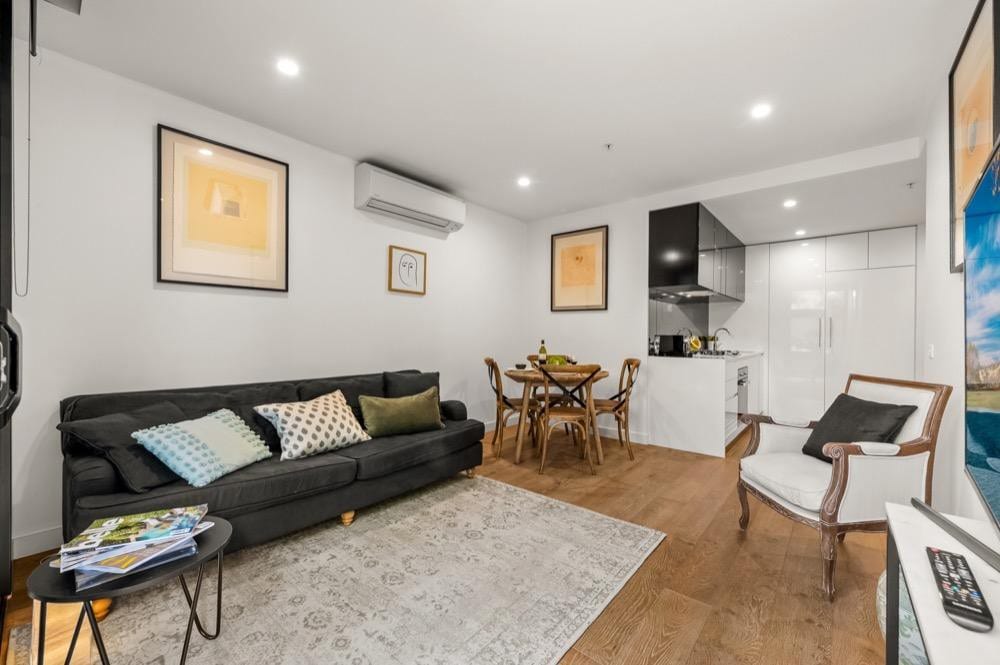 StayCentral - Hawthorn East Elegance with Study