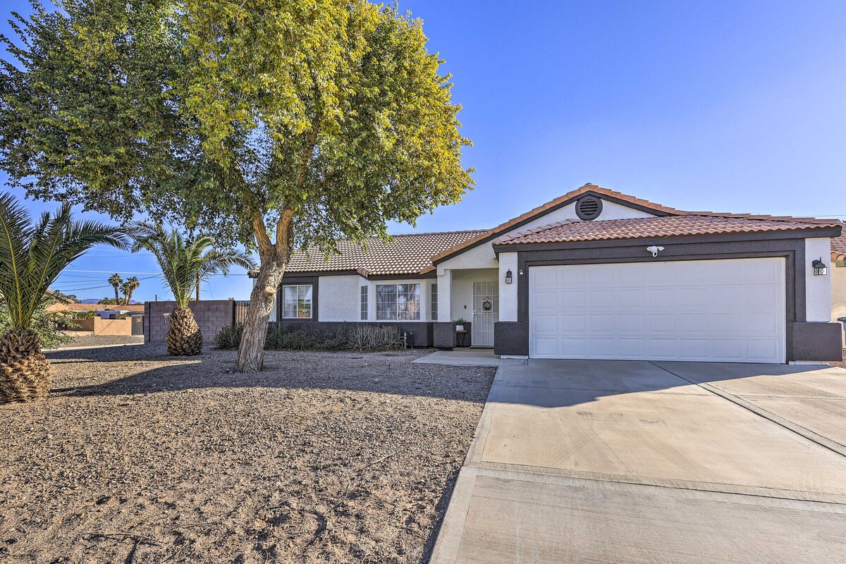 Quaint Bullhead City Home: Patio + Mtn Views!