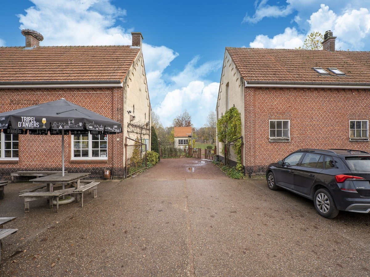 Apartment in wortel hoogstraten with garden