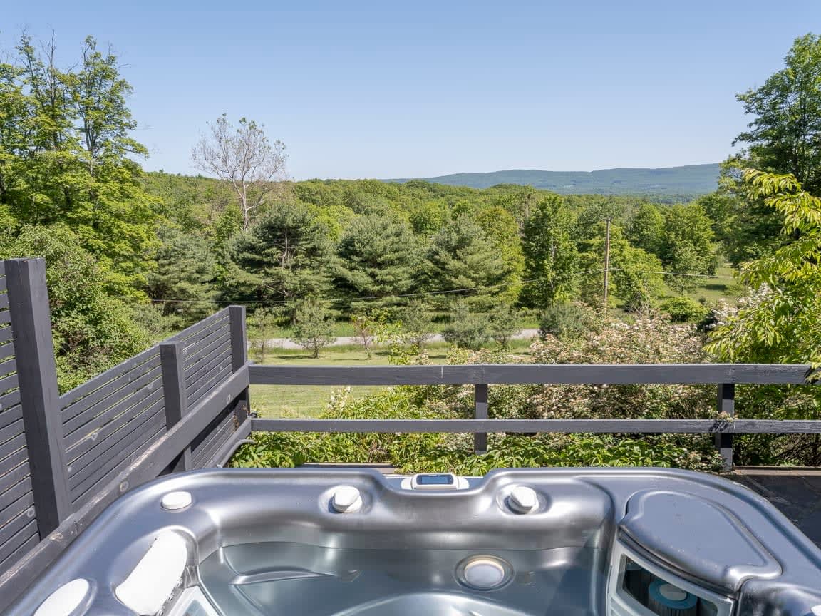 Cherry Hill by Summer | Hot Tub Mountain Retreat