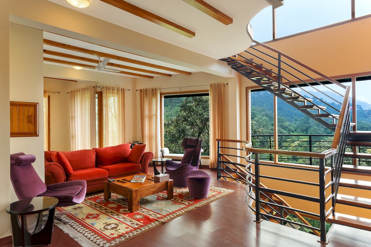 6BD Fully Serviced villa in Kasauli,Mountain Views