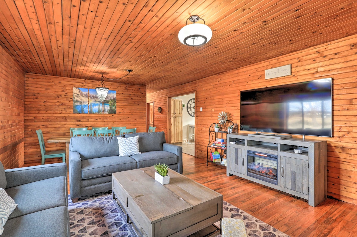 Secluded Cabin w/ Hot Tub, Game Room & Views!