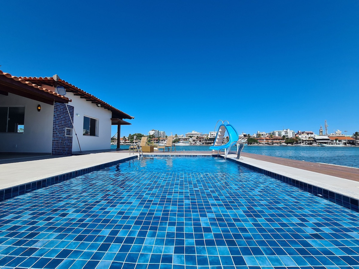 卡波弗里奥（ Cabo Frio ）带泳池的壮观豪宅