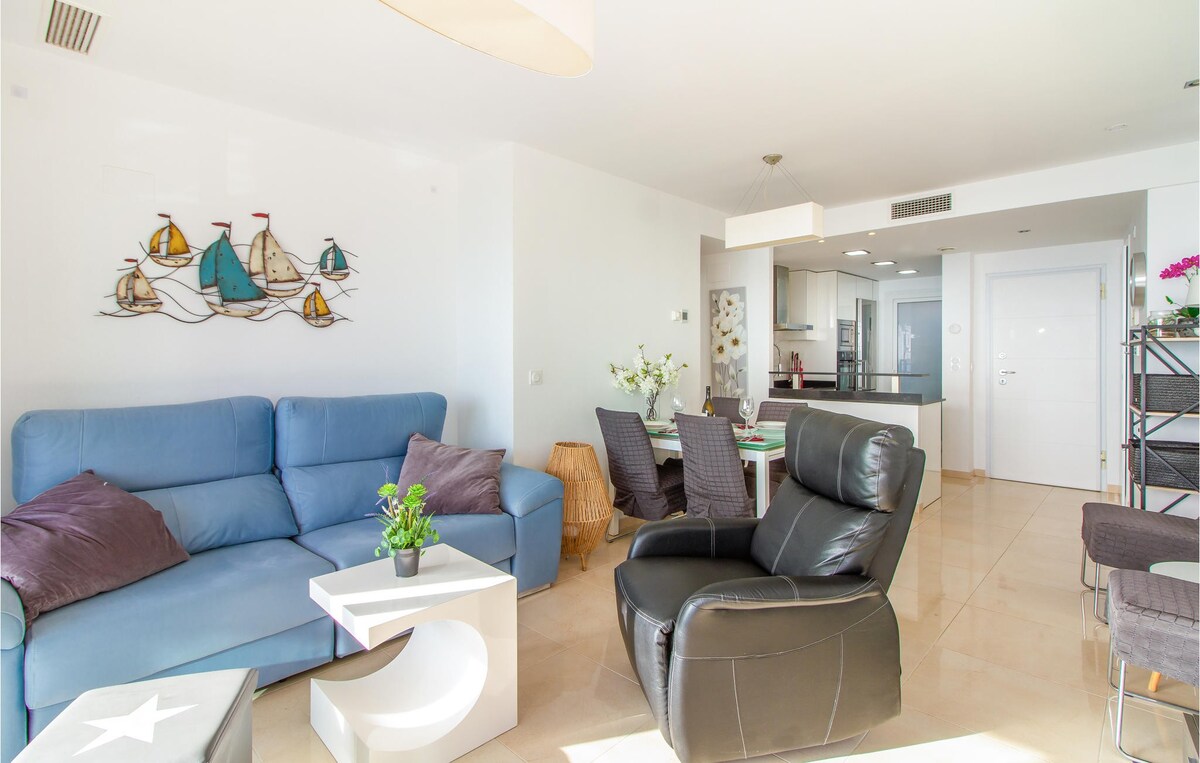 Apartment in Torrevieja with outdoor swimming pool