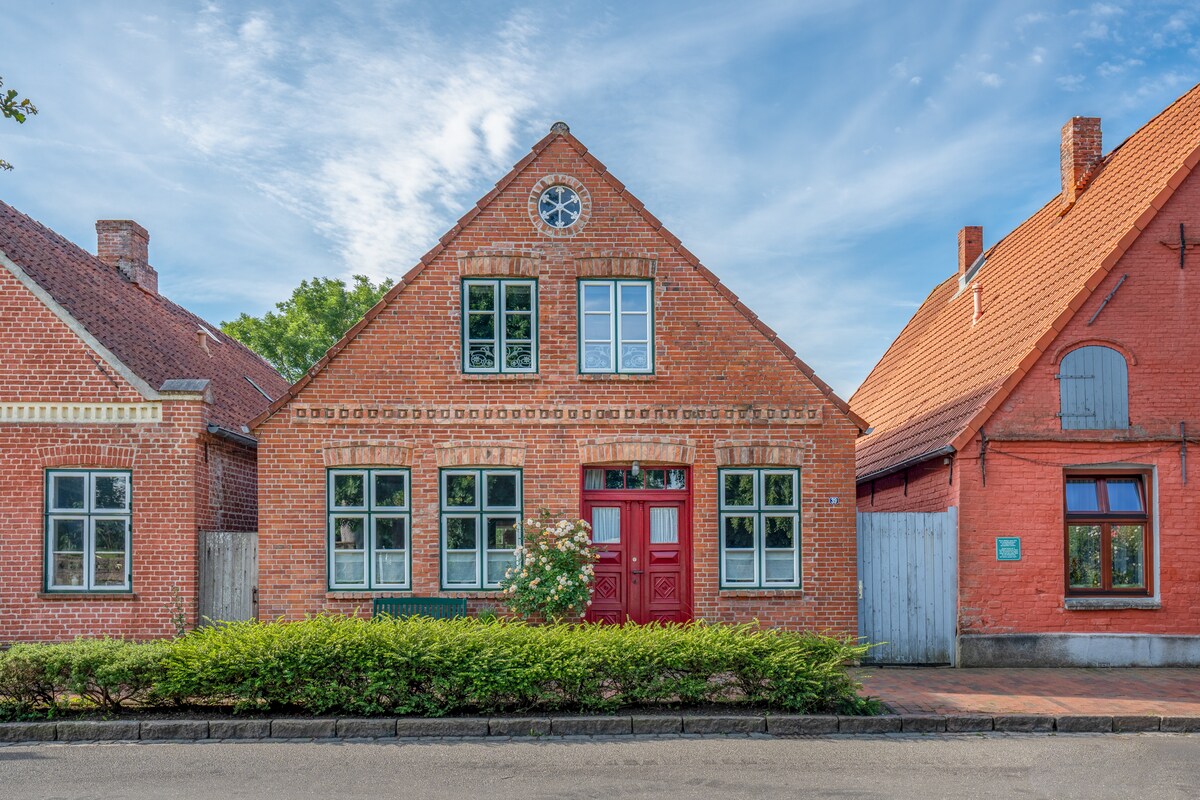 Hus rode Dör