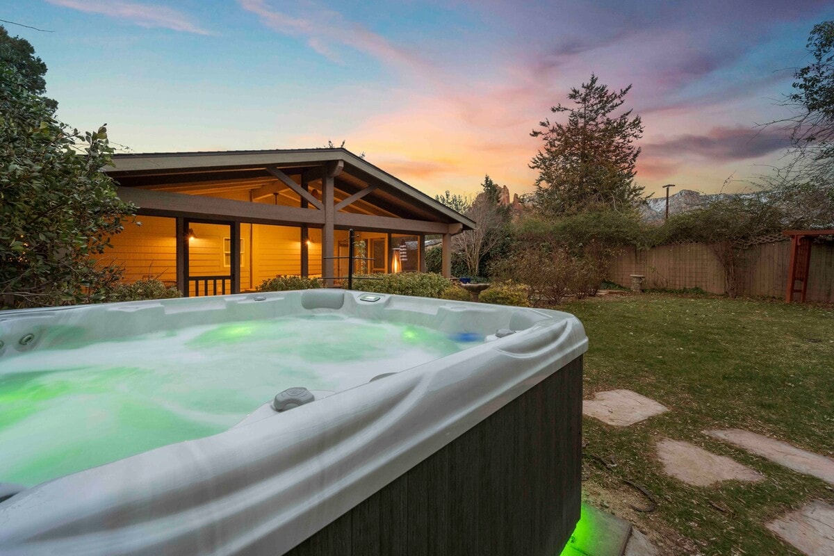 Upscale Uptown retreat home w/ HotTub & Views