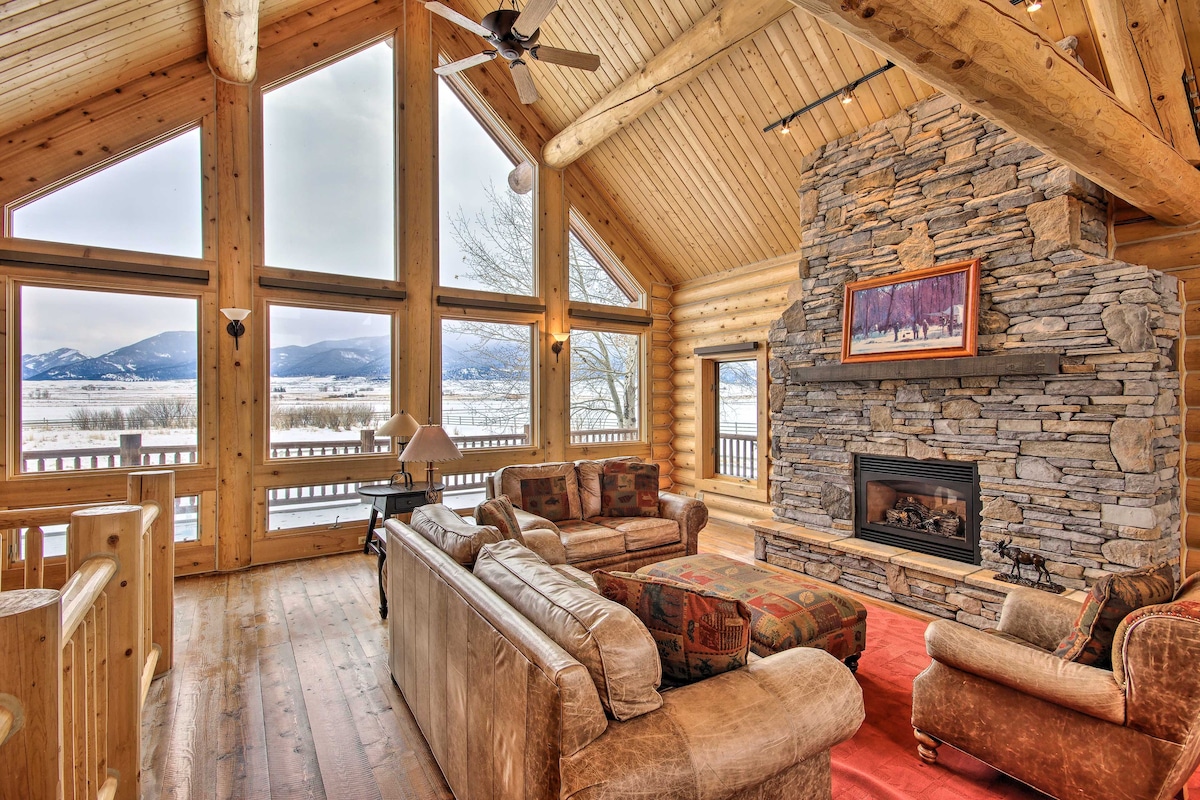 Rustic Livingston Home w/ Deck + Mtn Views!