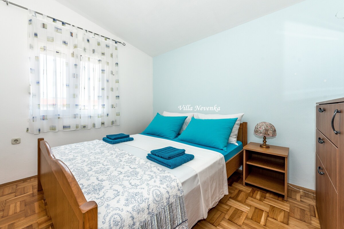 A-20298-b Two bedroom apartment with terrace and