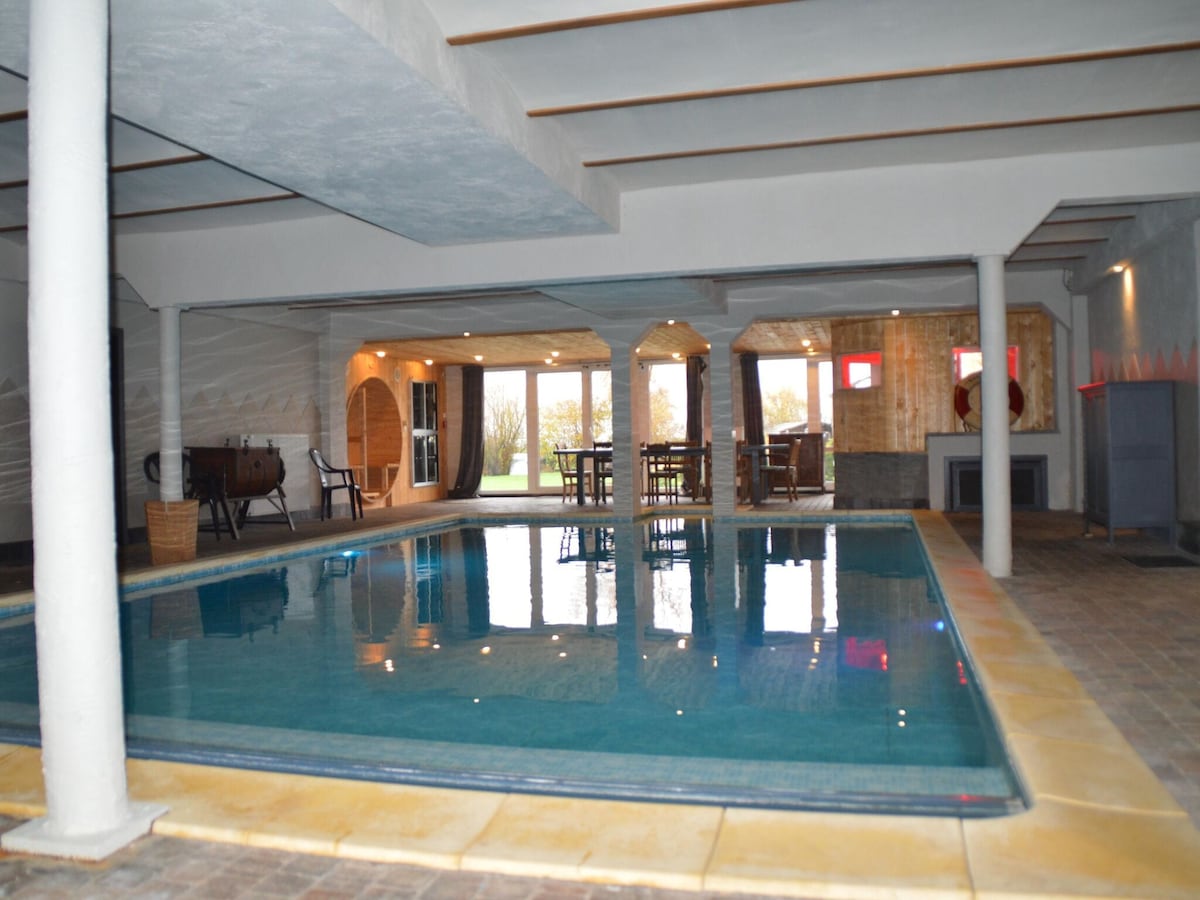 Vacation home in Verviers with private indoor pool