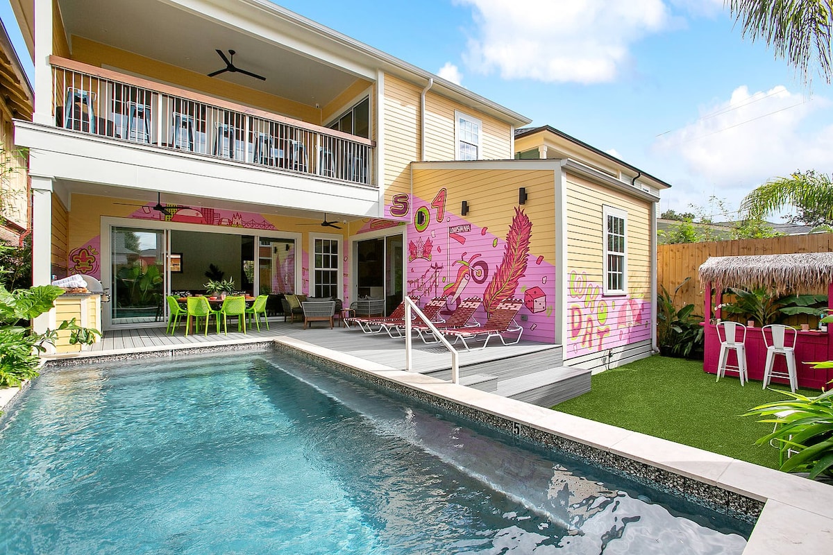 Tropical Paradise with Heated Pool - Minutes to FQ