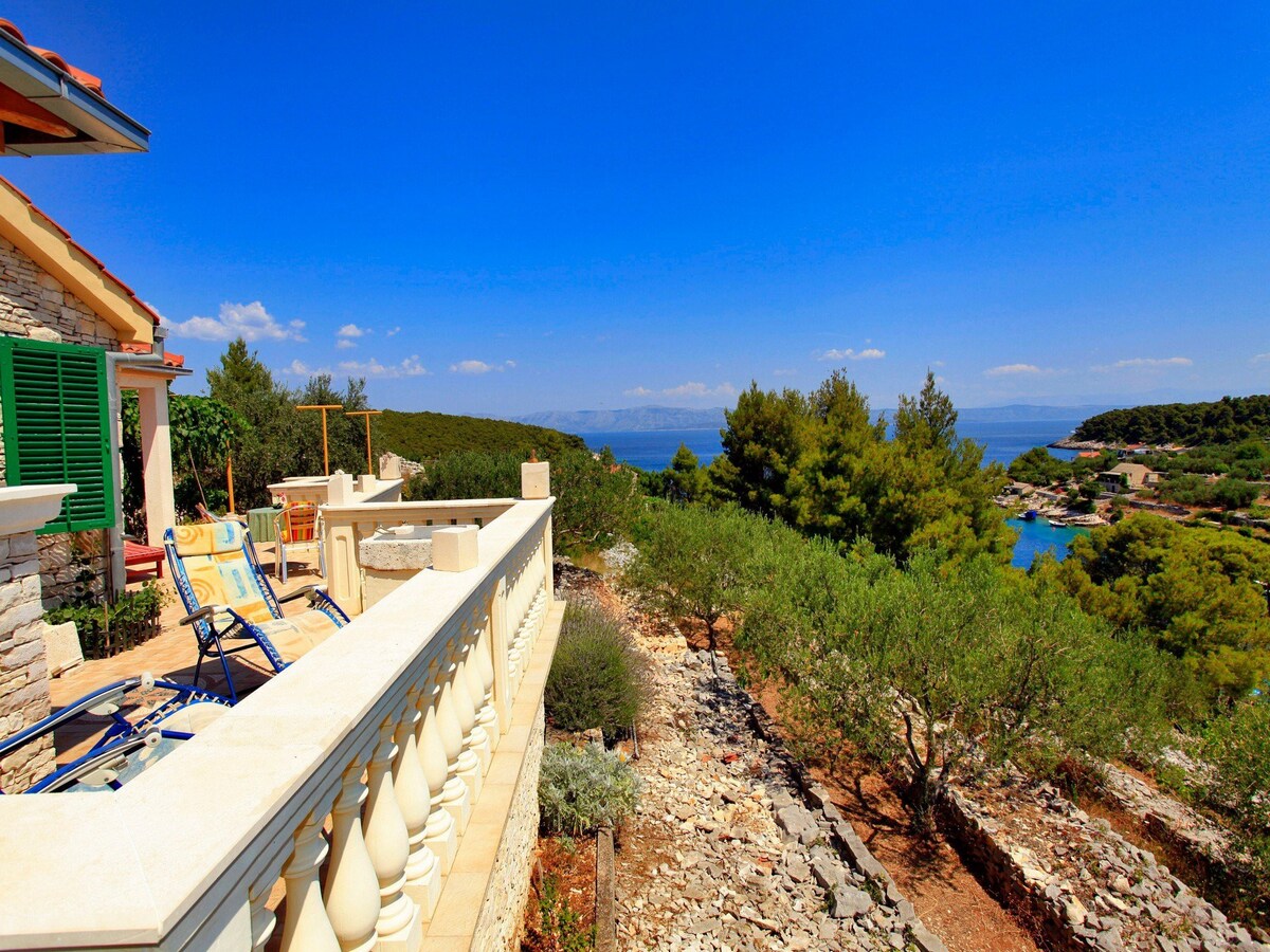 Stone House Horizont-One Bedroom Home with Terrace
