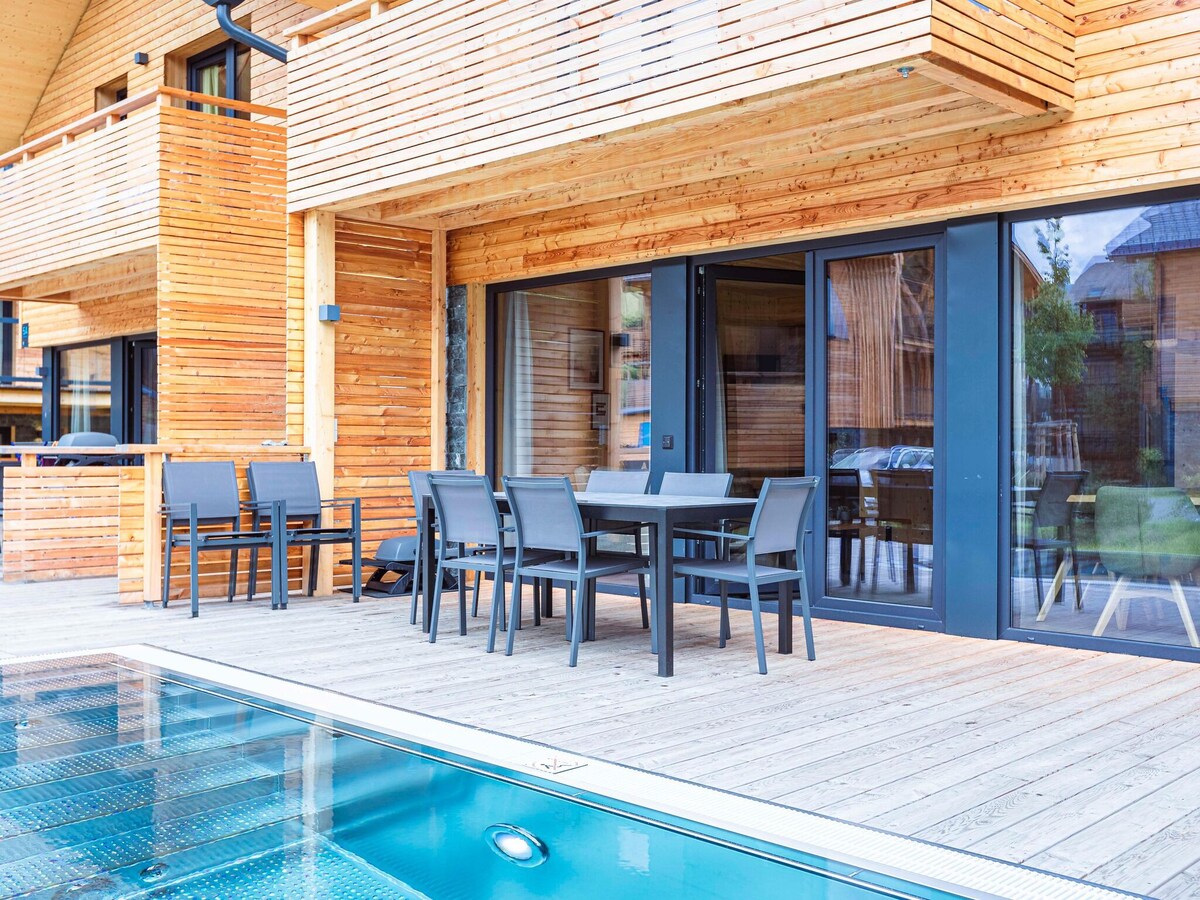 New villa with private sauna