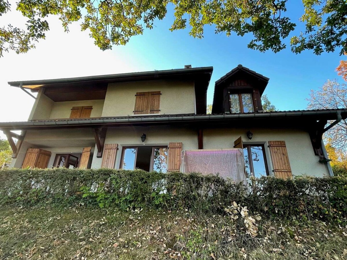 Villa Aix-les-Bains, 3 bedrooms, 6 pers.