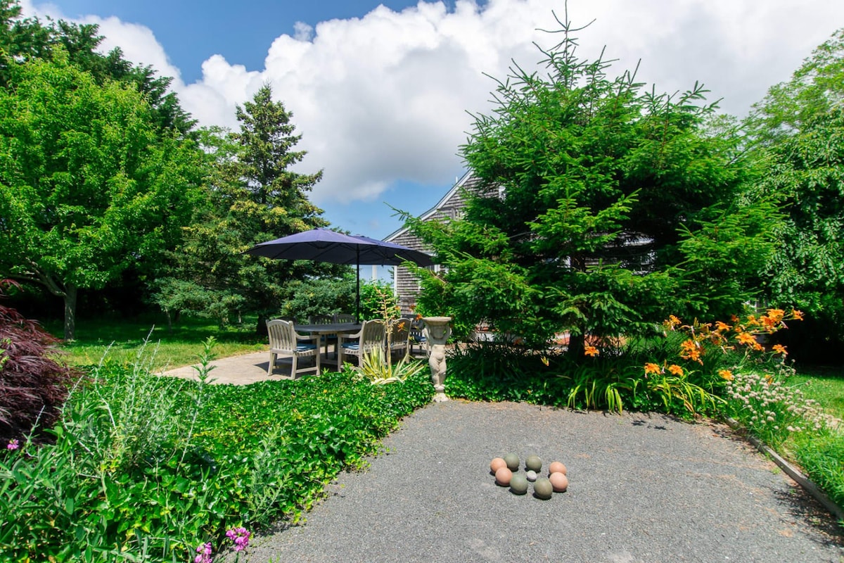 Stunning Home by Beach w/ Bocce Court!