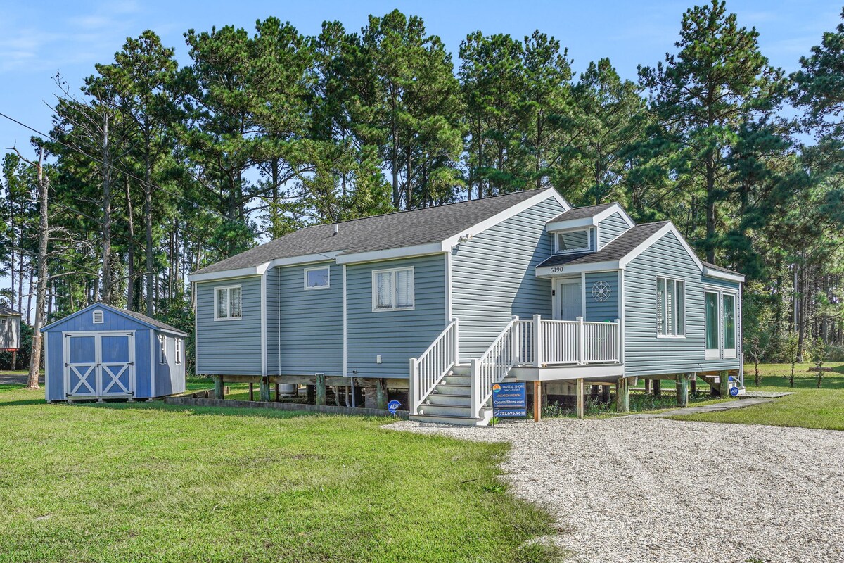 Coastal Cottage - Beachy oasis in Oyster Bay!