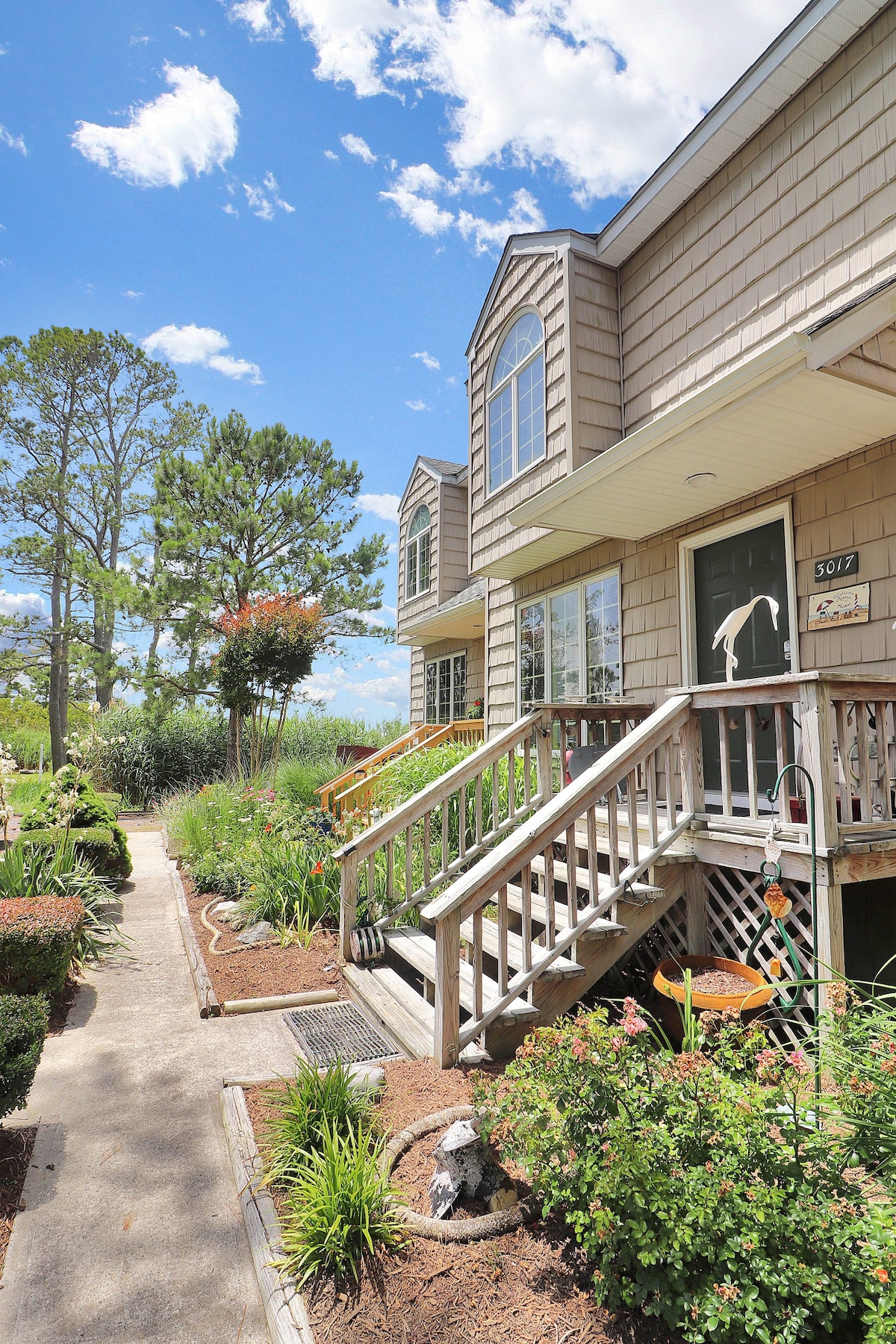 Misty's Thicket - Water access; Screened porches!