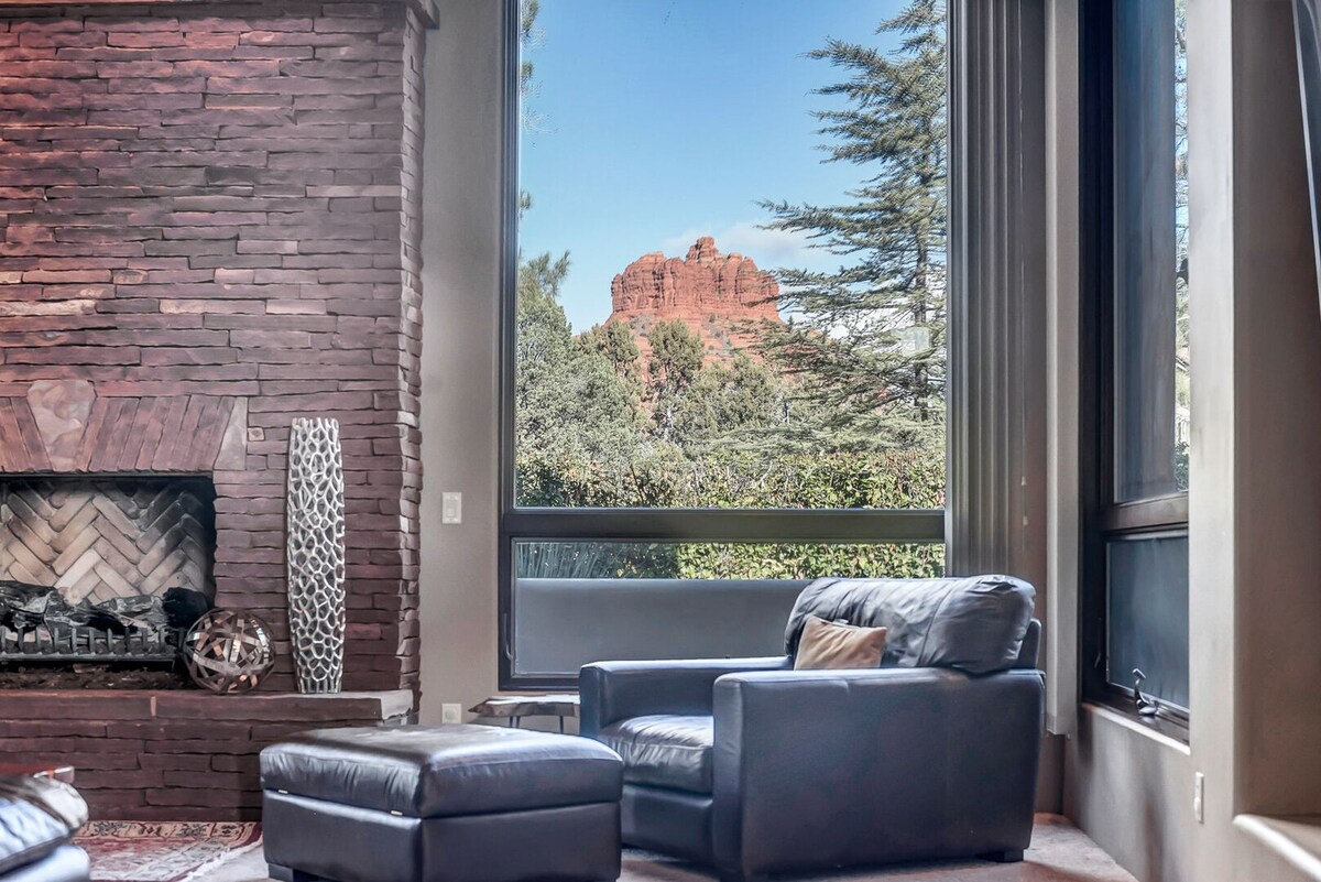 Sedona Luxury Retreat with Scenic Red Rock Views!