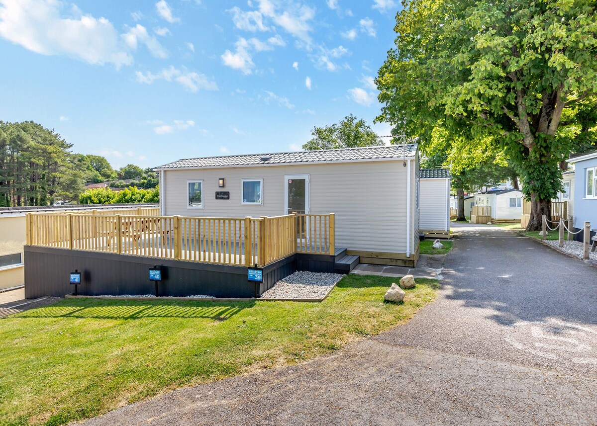 Gold 2 bedroom Caravan