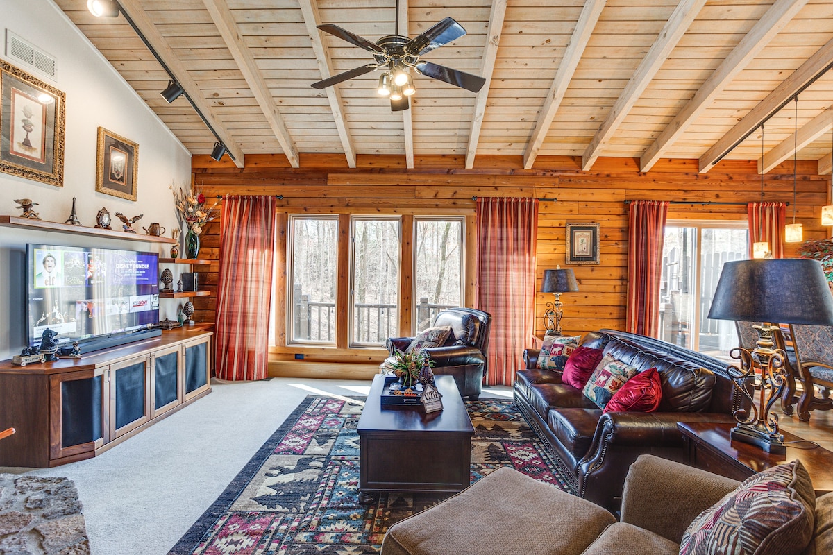 Peaceful Lawrenceville Cabin w/ Hot Tub on 6 Acres