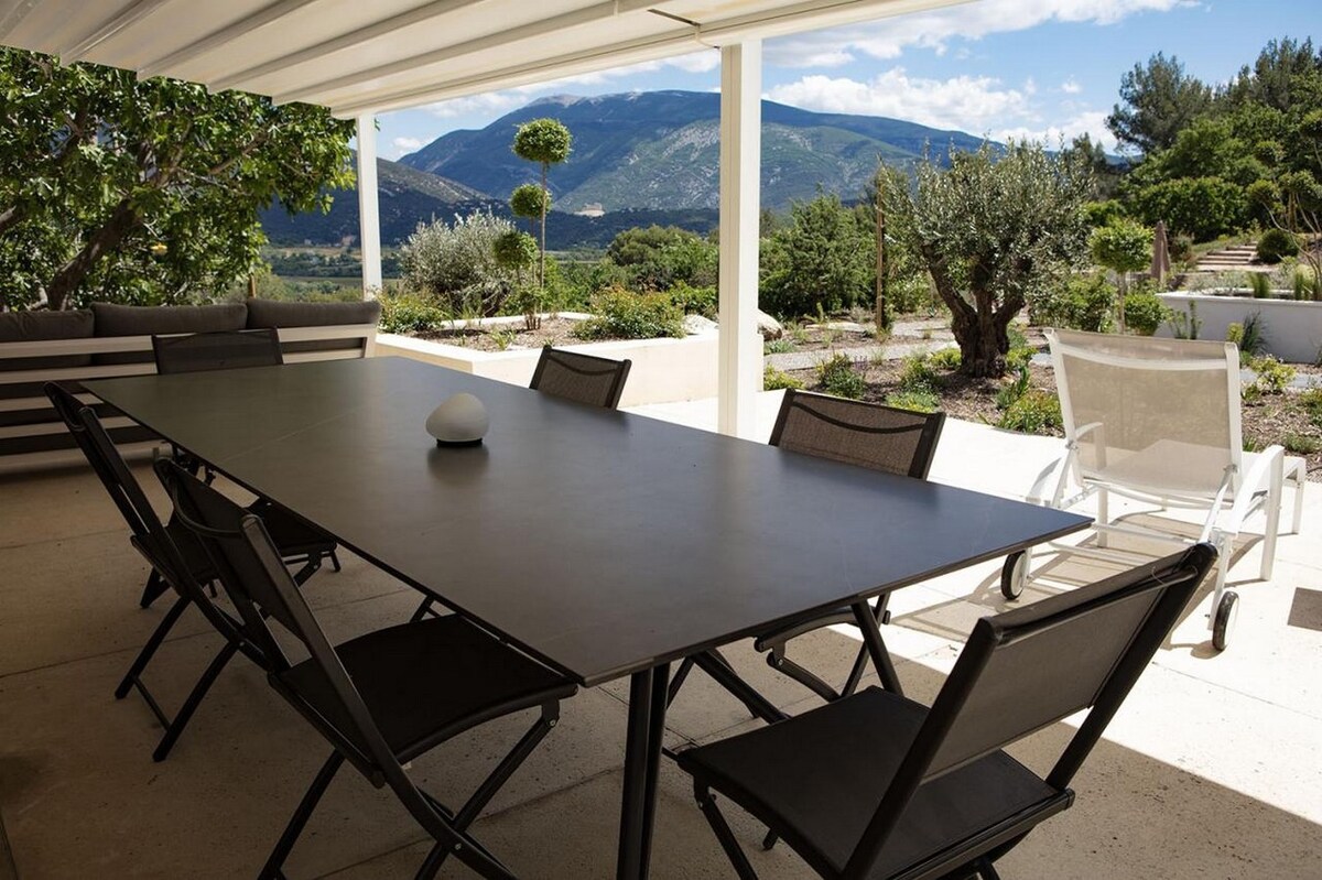 Villa d'architecte près de Vaison-la-Romaine, avec