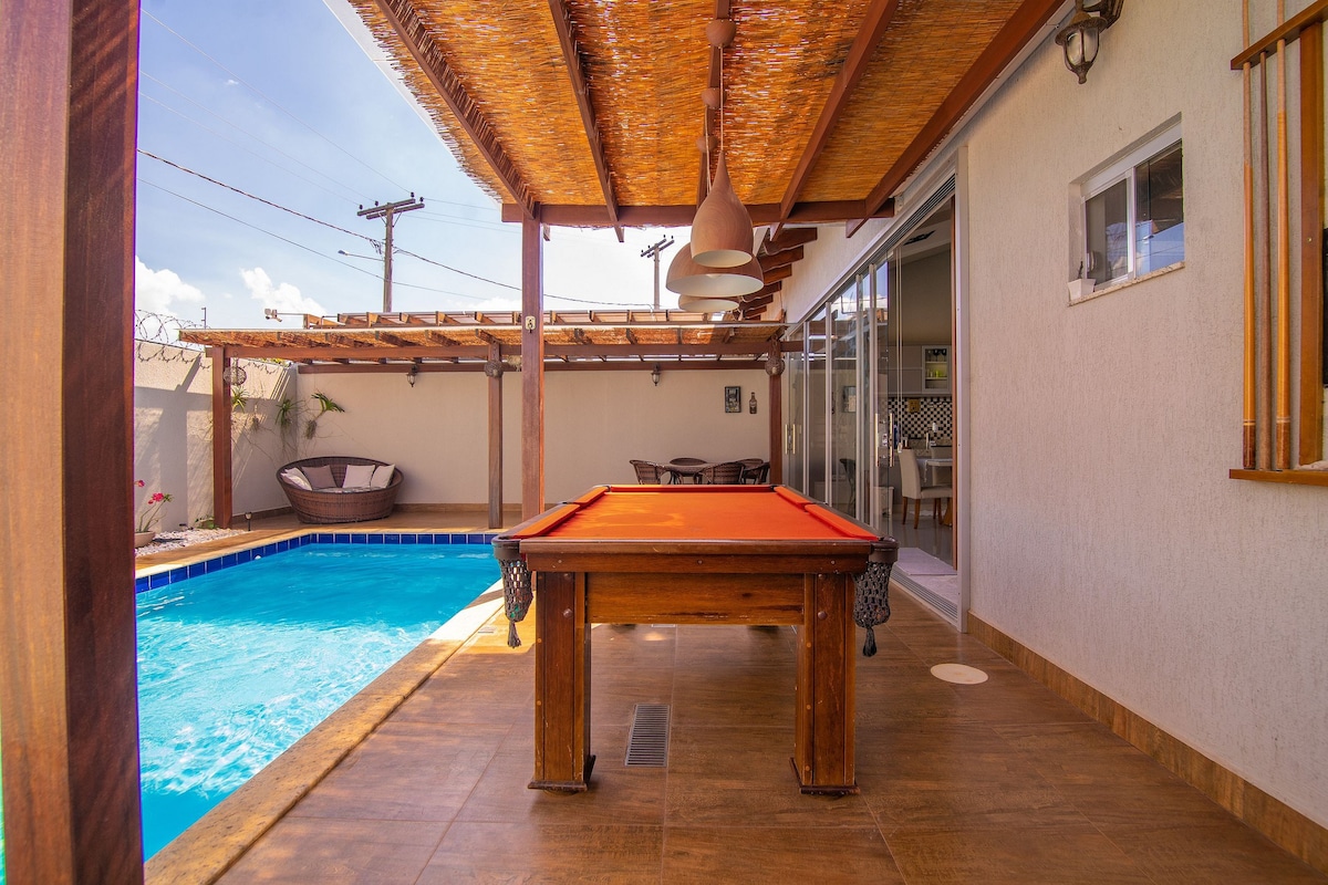 Casa luxo c/piscina quente, mesa de sinuca em cond