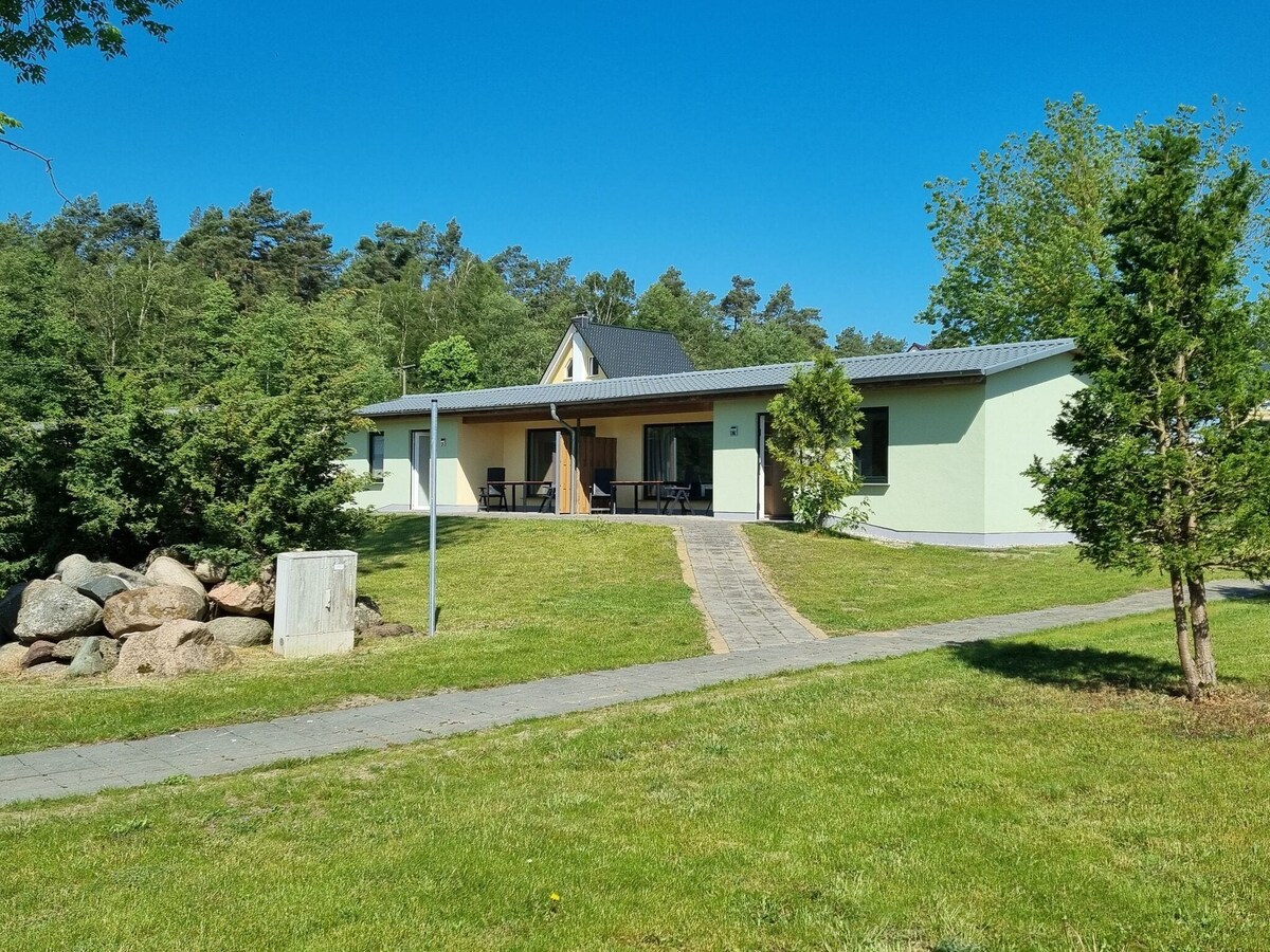 Terraced house in the nature and holiday park on the Groß Labenzer See, Klein Labenz