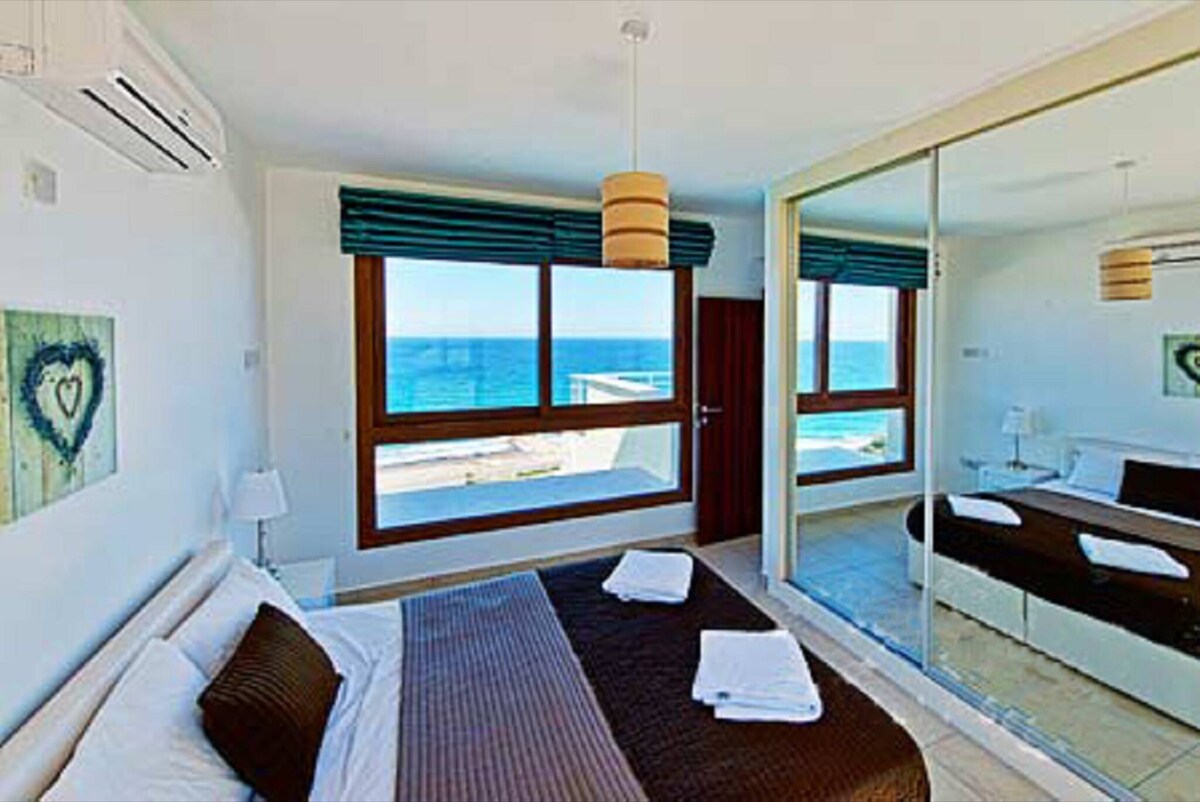 North Cyprus, Seacliff Villa, 4 Bed, Private Pool,