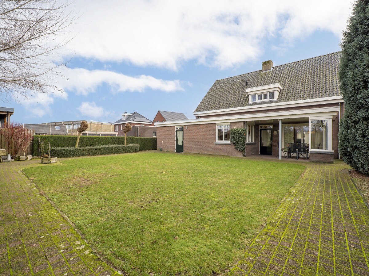 Inviting villa in Panningen