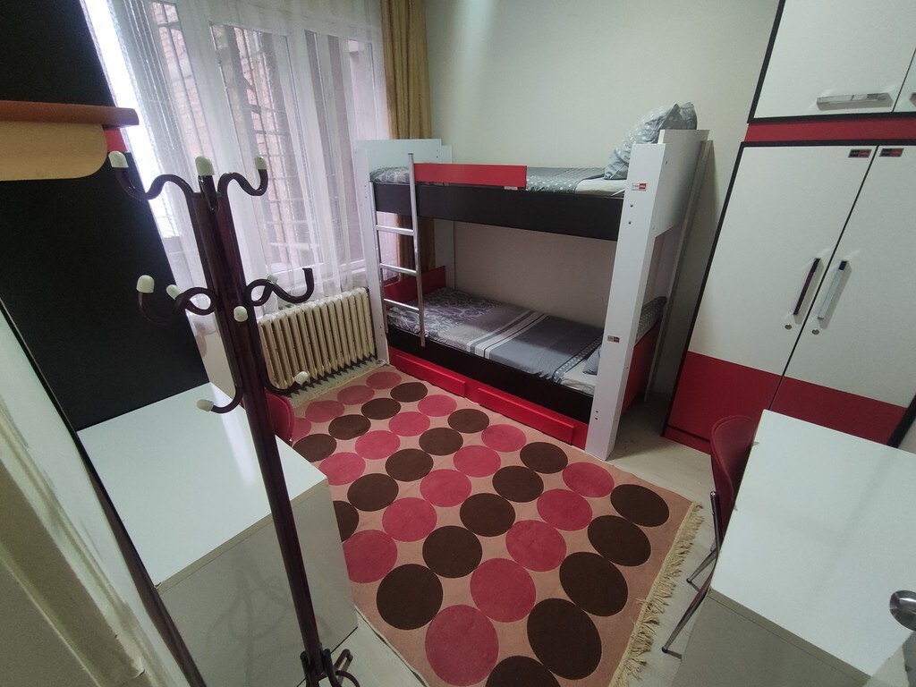 Hostelida - Single Bed in Female Dormitory Room