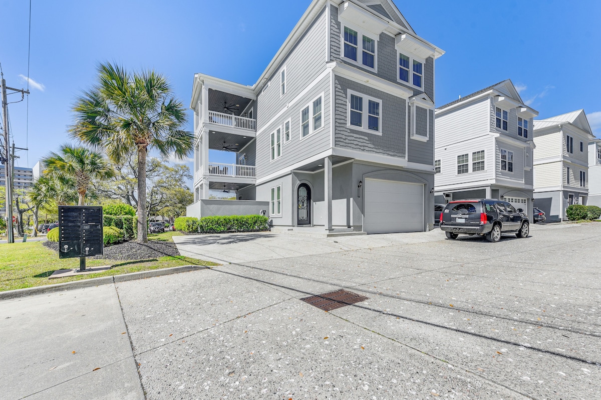 Myrtle Beach House w/ Hot Tub, Walk to Beach