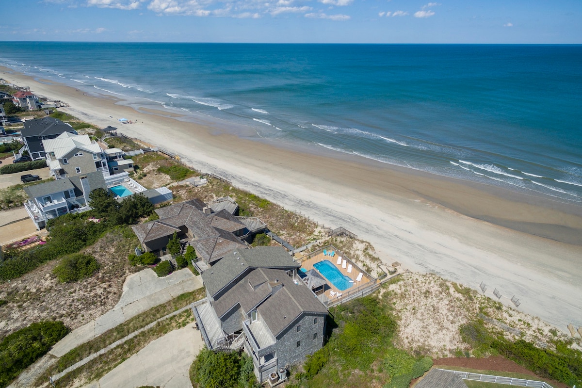 School's Out: Oceanfront, Pool, Hot tub, Pets OK