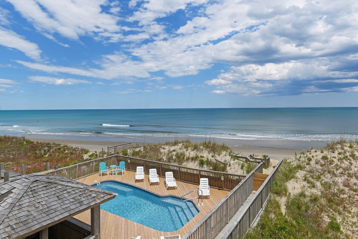 School's Out: Oceanfront, Pool, Hot tub, Pets OK