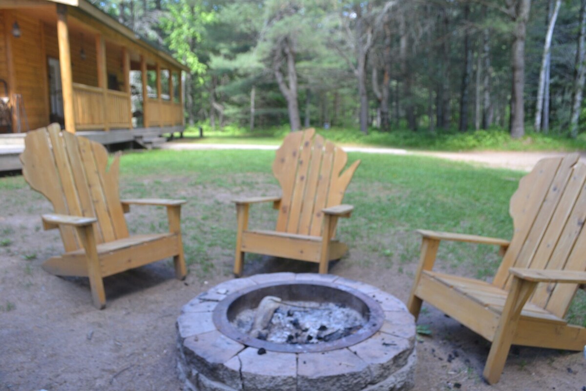 Camp Pinemere - Large Northwoods Private Home