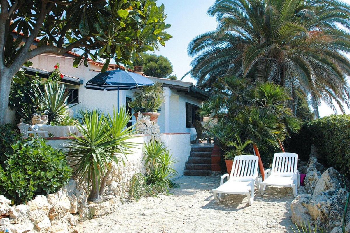 Holiday home, Fontane Bianche right on the sea